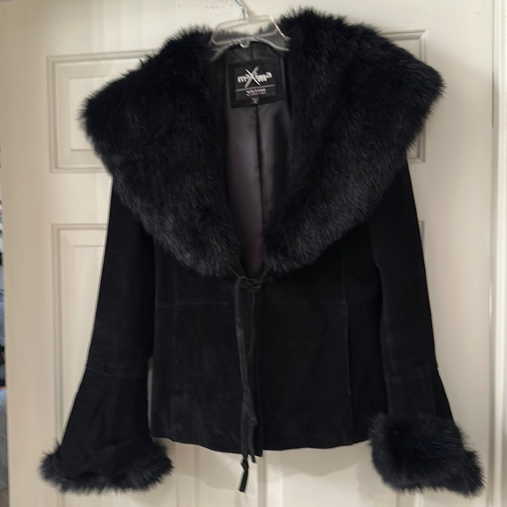 Wilsons Leather Vintage black suede jacket with faux fur collar and sleeves.